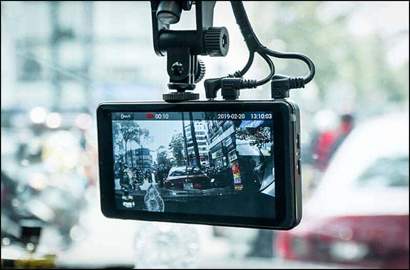 Nên lắp Camera hành trình khi mua xe ô tô