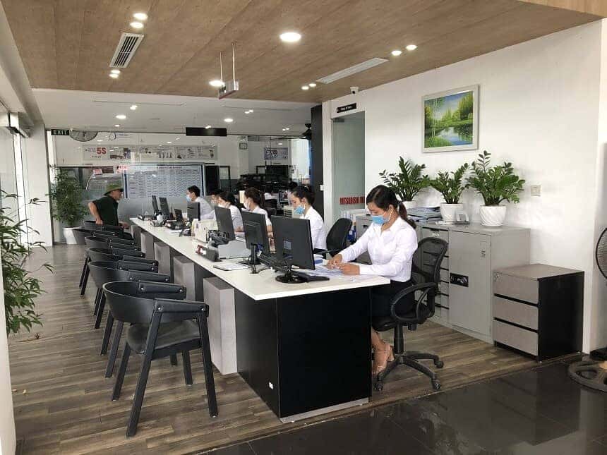 Khu vực quầy dịch vụ của Showroom ô tô Mitsubishi Nghệ An