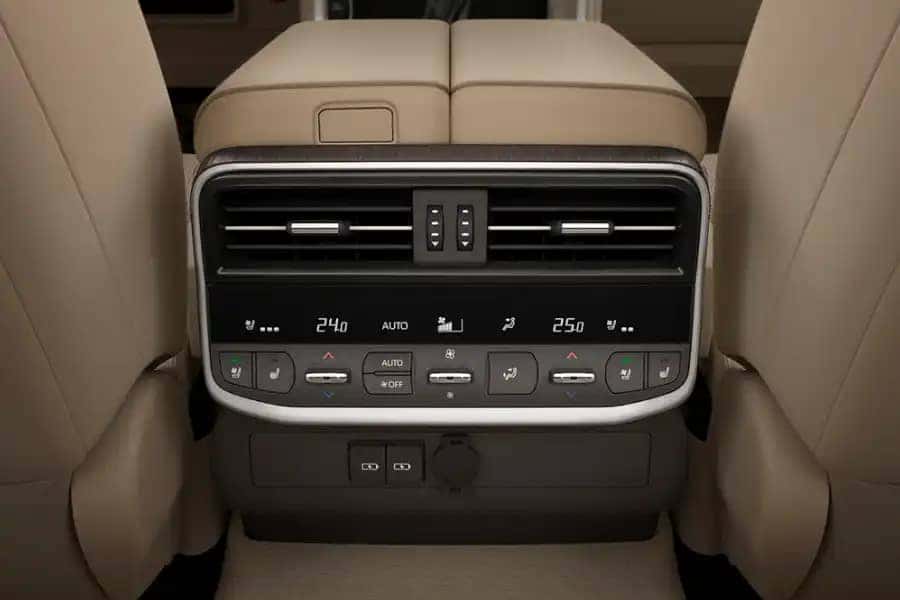 Hệ thống điều hòa 4 vùng Toyota Land Cruiser 300