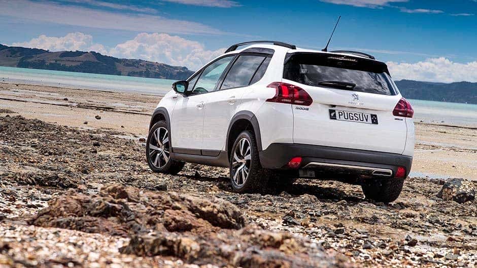 Hình ảnh ngoại thất Peugeot 2008 GT Line từ phía sau