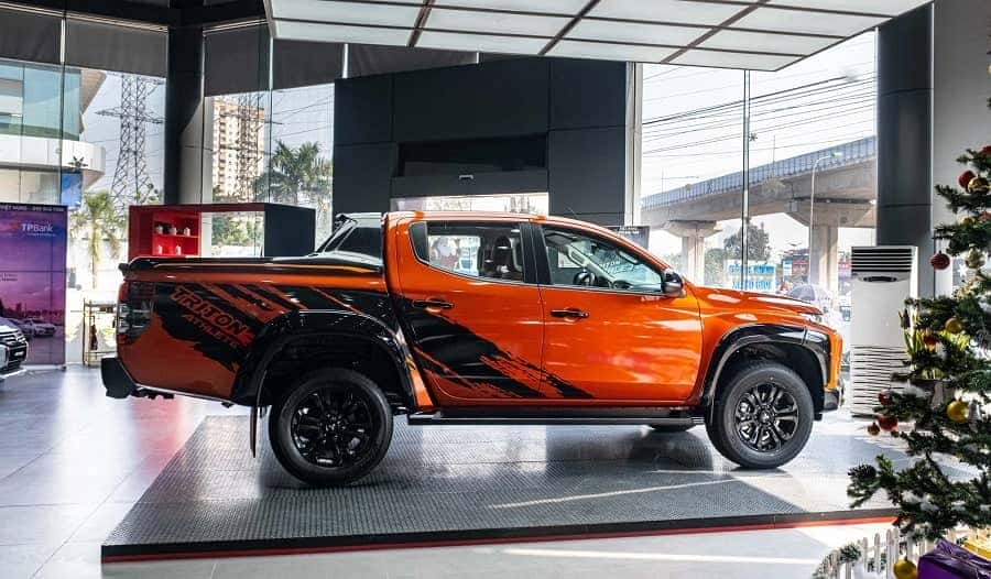 hong-xe-ban-tai-mitsubishi-triton-athlete-2-cau-2159138j24390 Hông xe bán tải Mitsubishi Triton Athlete 2 cầu