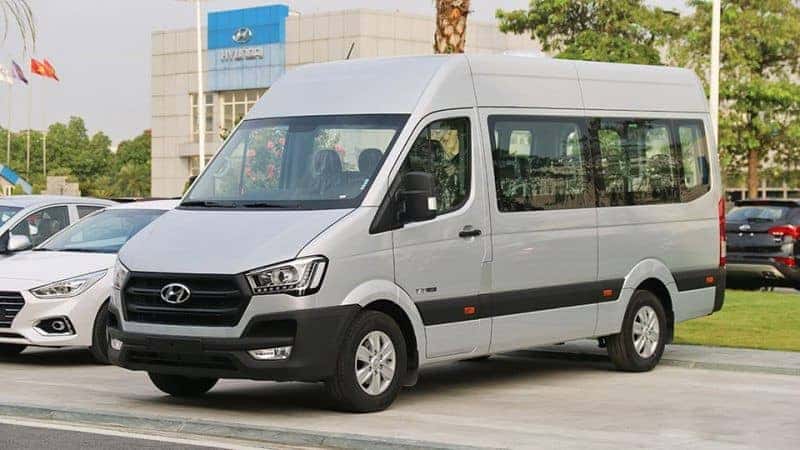 Hyundai Solati 16 chỗ – Xe minibus hiện đại với không gian rộng rãi