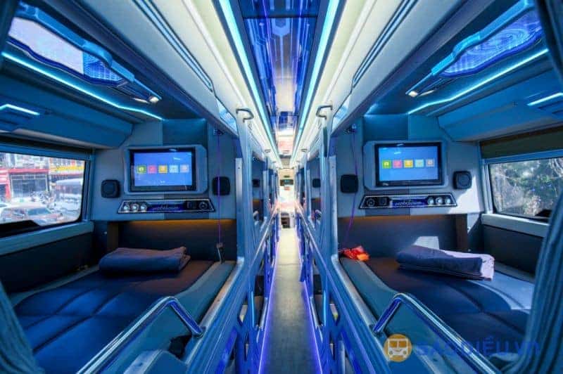 Khoang cabin tiện nghi của xe Dương Vũ Đà Nẵng Hải Phòng