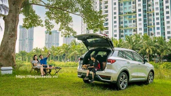 khoang hành lý rộng rãi xe ford territory 2024