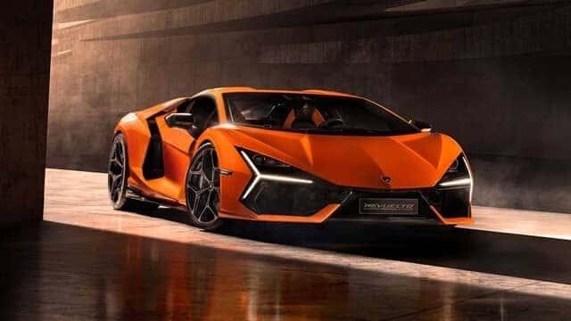 Lamborghini Revuelto ngoại thất sang trọng