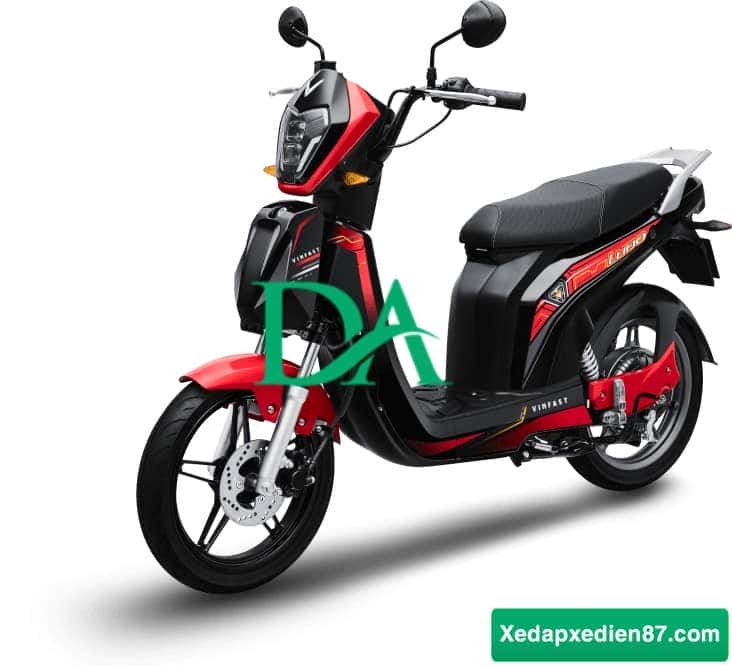 Mẫu xe máy điện VinFast Ludo màu đỏ với thiết kế trẻ trung, phù hợp cho học sinh, sinh viên tìm kiếm xe đạp điện VinFast dưới 10 triệu