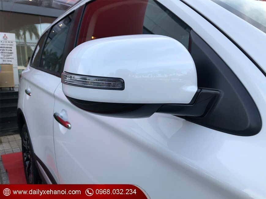 Gương chiếu hậu xe Outlander 2.0 máy xăng