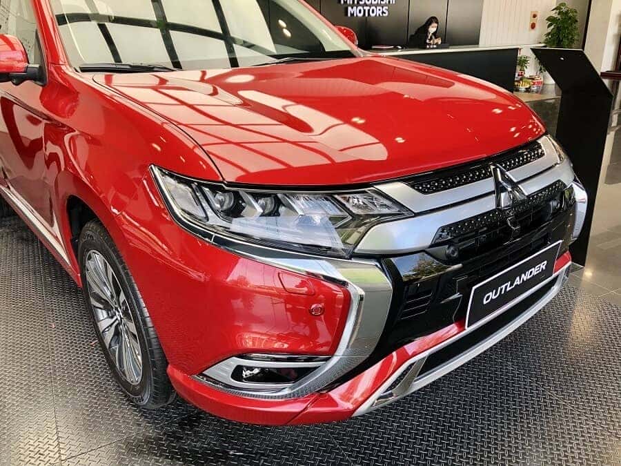 Thiết kế đầu xe Mitsubishi Outlander 2.0 Premium 