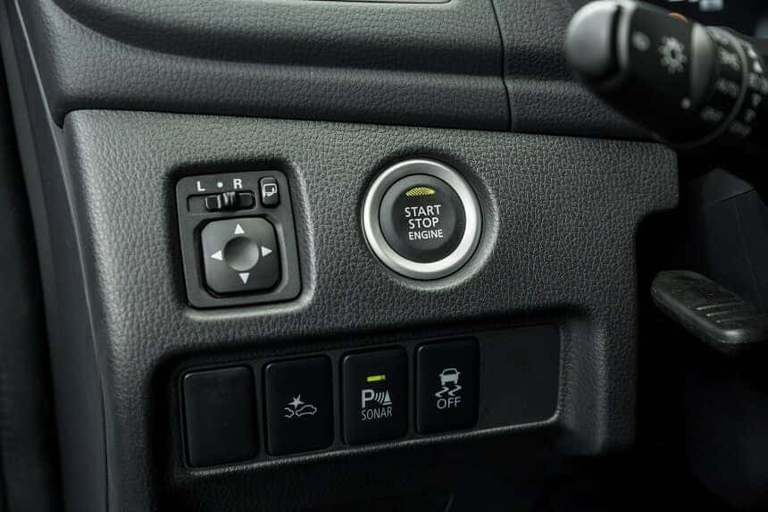 Nút đề nổ thông minh Start Stop trên Pajero Sport