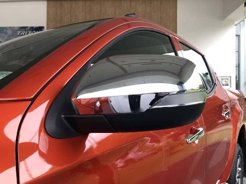 Gương chiếu hậu xe Triton 2.4 AT 2020