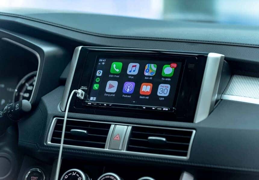 Màn hình cảm ứng 7 inch kết nối Apple Carplay và Android Auto trên Xpander AT