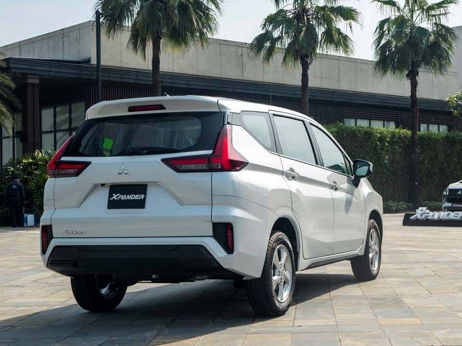 Góc nhìn phía sau đuôi Mitsubishi Xpander bản AT ECO