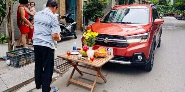 Nghi thức cúng xe mới cầu bình an và tài lộc cho chủ xe ô tô