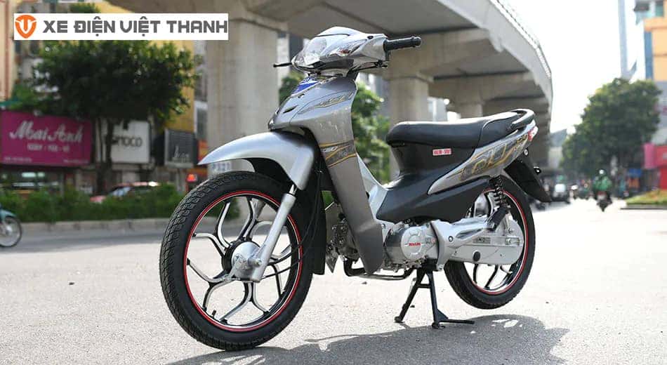 Người điều khiển xe 50cc cần mang giấy tờ gì khi tham gia giao thông