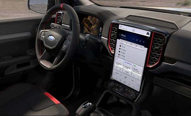Nội thất hiện đại của xe bán tải Raptor 2023