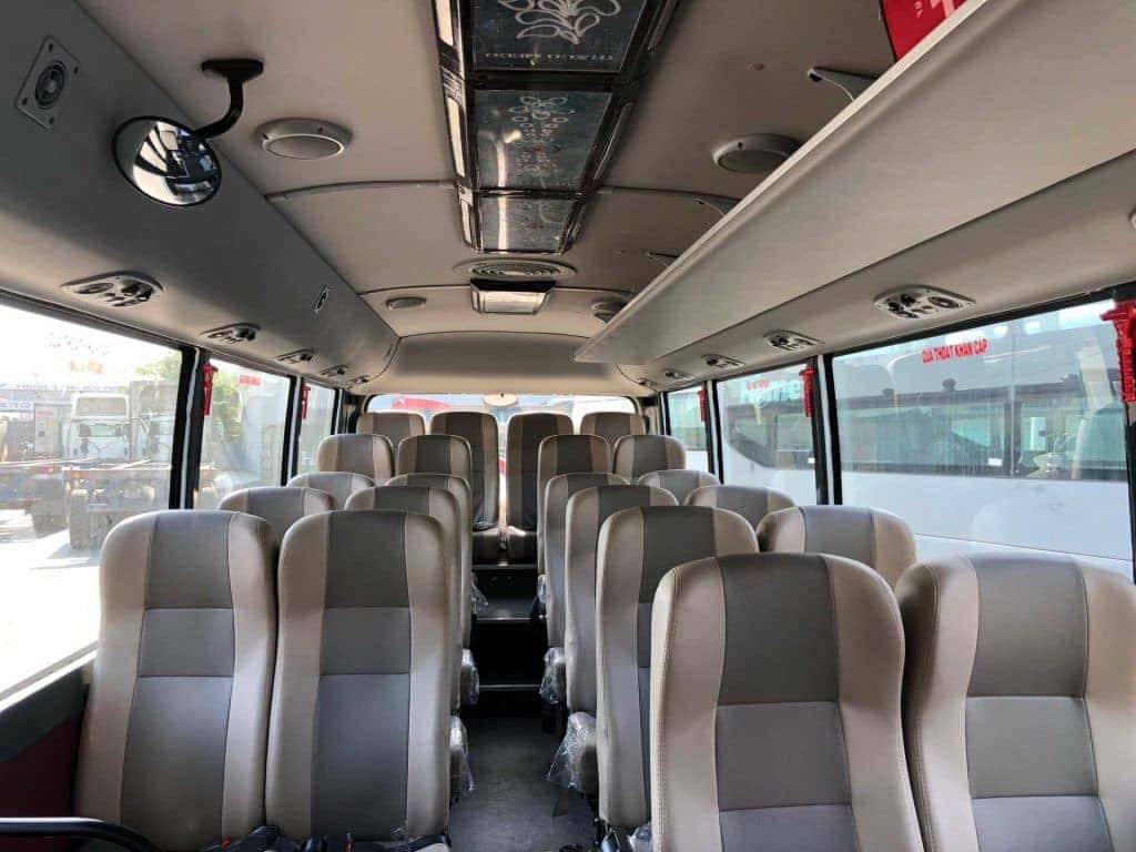 Nội thất tiện nghi của xe Hyundai County 24 chỗ