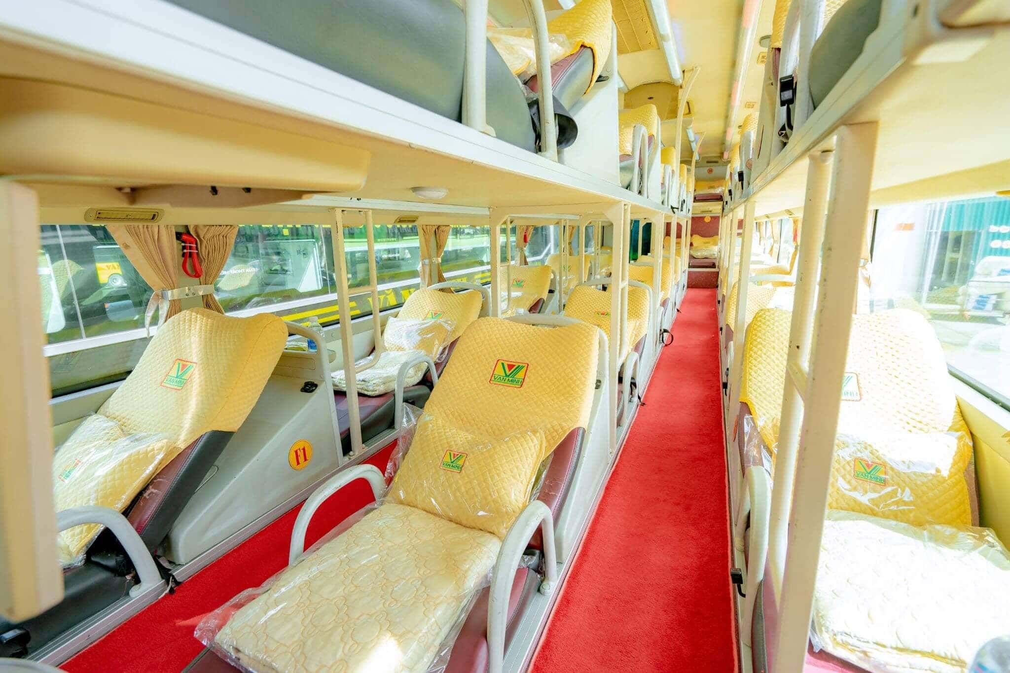 Nội thất xe Văn Minh rộng rãi và tiện nghi