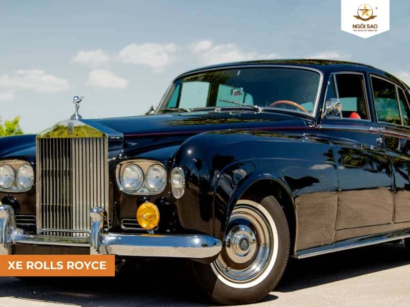 Rolls Royce Phantom sang trọng và đẳng cấp trên đường phố