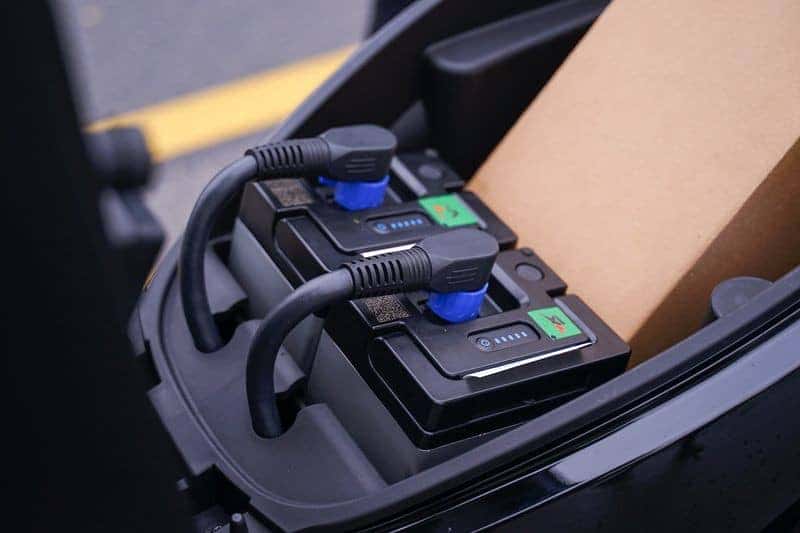 Sạc trực tiếp pin xe điện VinFast