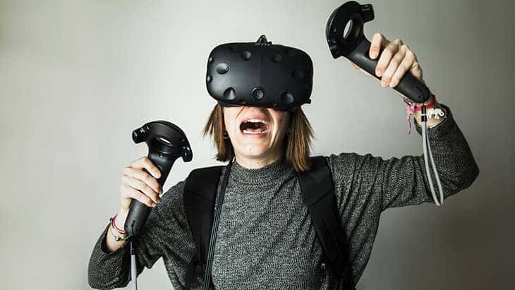So sánh trải nghiệm giữa thực tế ảo VR và thực tế tăng cường AR