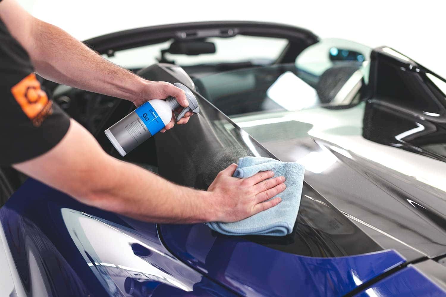 Sử dụng chất tẩy rửa chuyên dụng cho các vết ố bẩn lâu ngày, khó vệ sinh