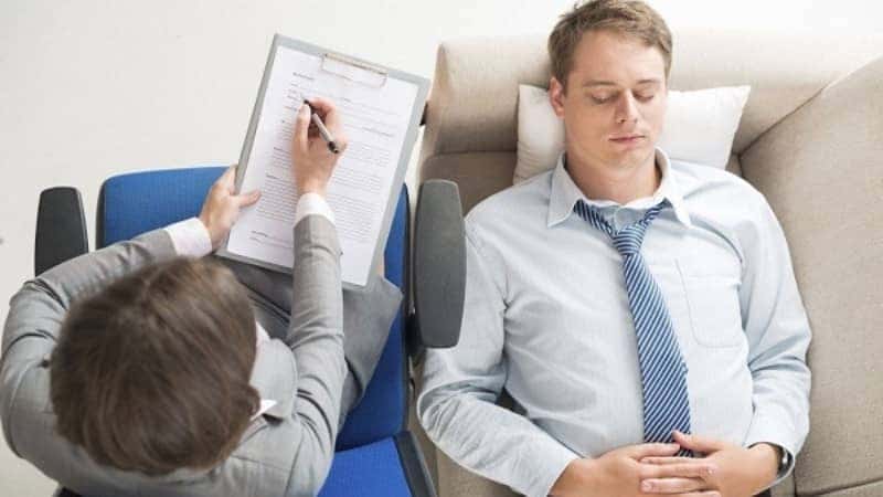 Thiên Yết phù hợp với công việc đòi hỏi sự phân tích sâu sắc như bác sĩ tâm lý