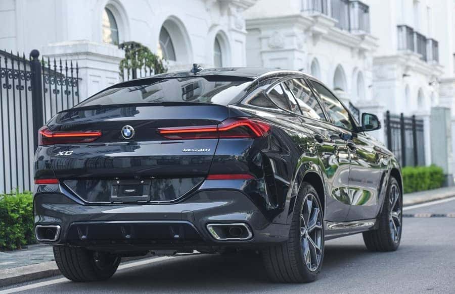 Thiết kế đuôi xe BMW X6 2023 đầy cá tính và thể thao
