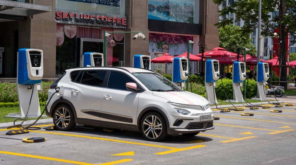 Thời gian sạc pin xe VinFast
