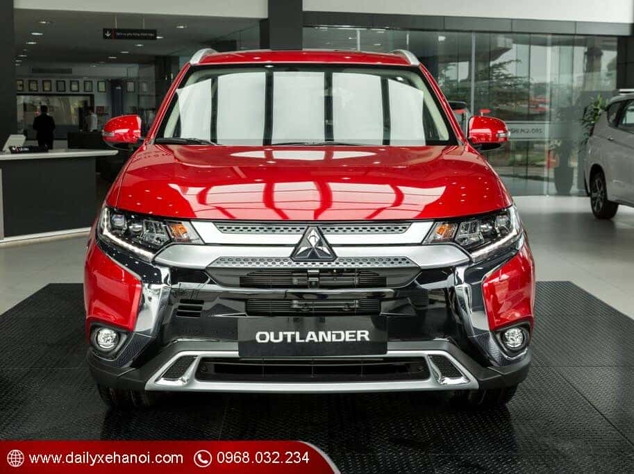 Mitsubishi Outlander 2.0 Premium - Giá lăn bánh tại Nghệ An