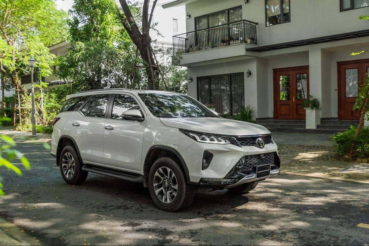 Tổng quan thiết kế ngoại thất Toyota Fortuner máy dầu