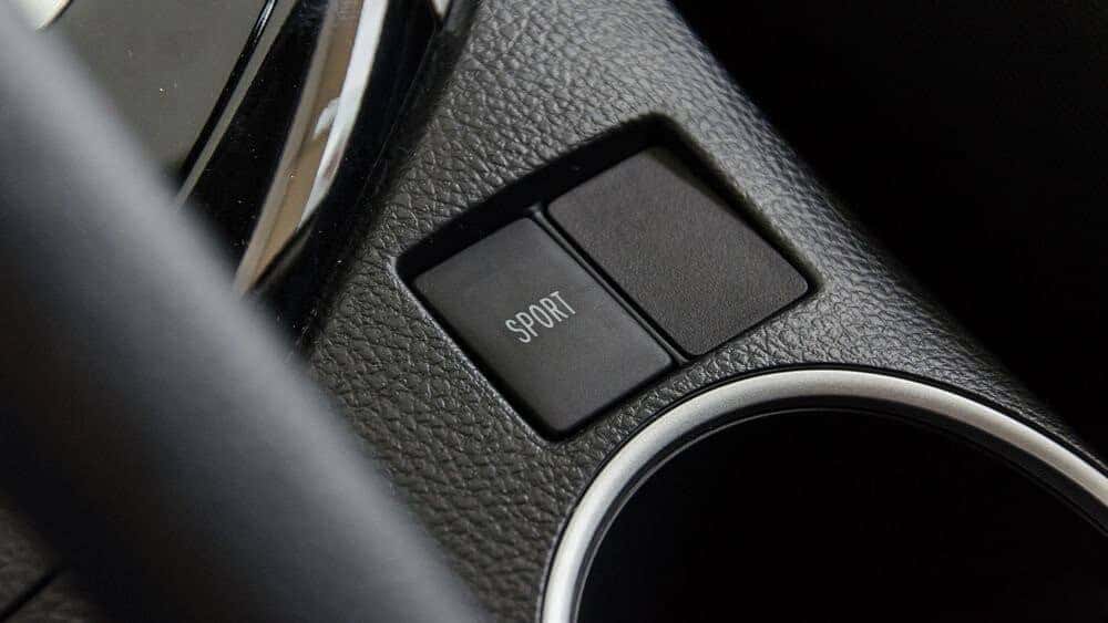 Chế độ lái xe Sport Toyota Altis