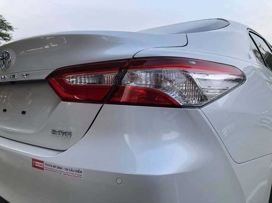 Đèn hậu LED của Camry phiên bản 2.0 G