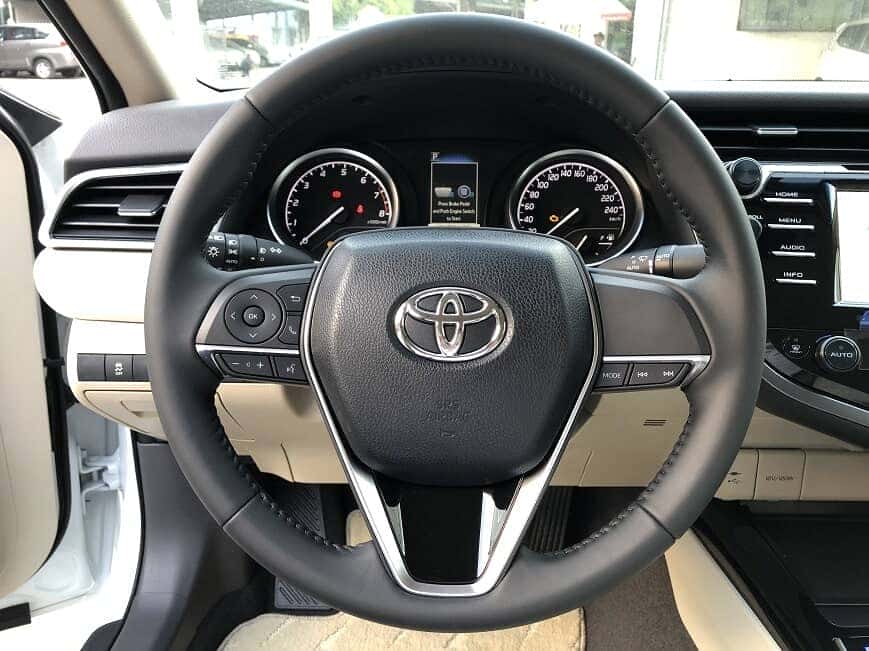 Vô lăng xe Camry 2.0 G 2019 nhập khẩu