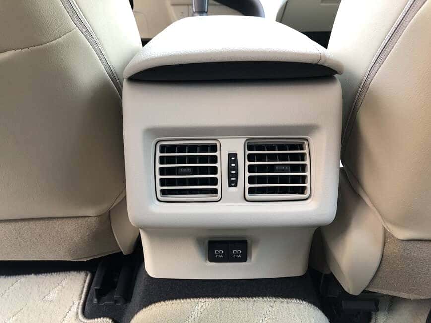 Cửa gió điều hòa sau Camry nhập khẩu 2.0 G