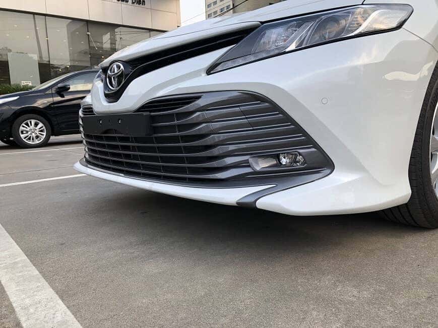 Mặt ca lăng ô tô camry 2.0 nhập khẩu