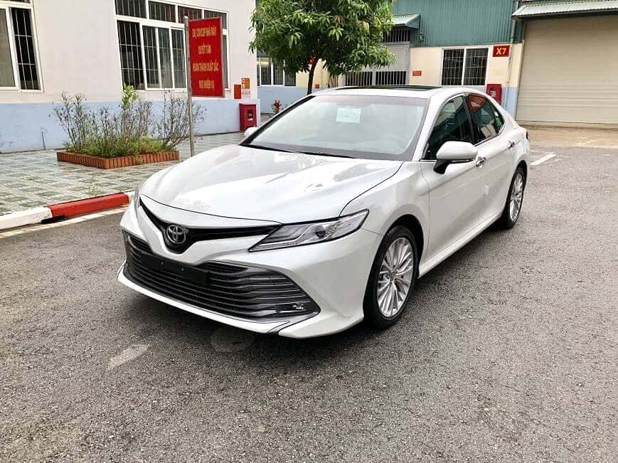 Giá xe Toyota Camry 2.5Q 2019 nhập khẩu mới