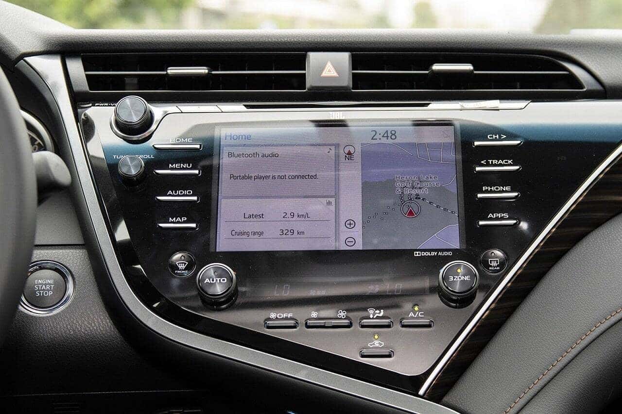 Đầu DVD trên xe Toyota Camry