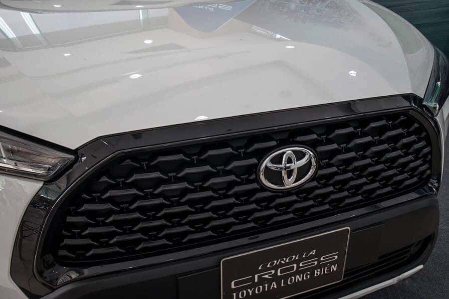 Mặt calang xe Toyota Cross phiên bản 1.8 G