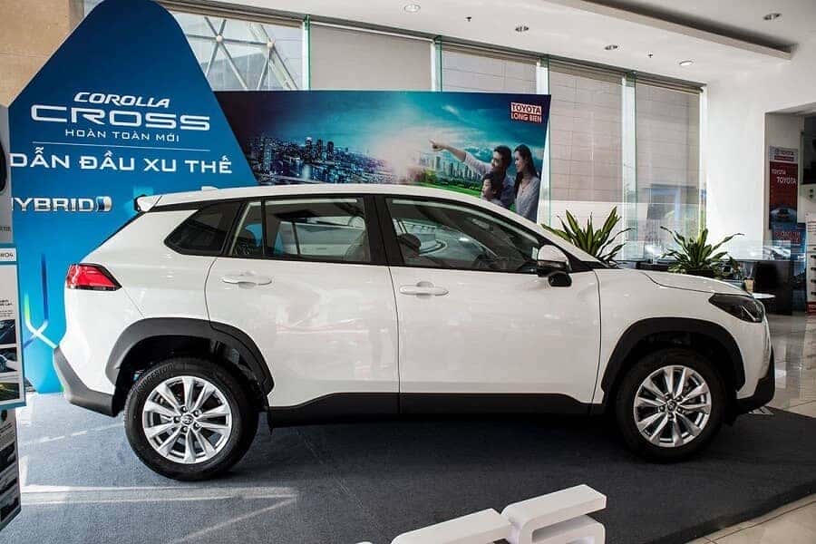 Thân xe Toyota Corolla Cross phiên bản G