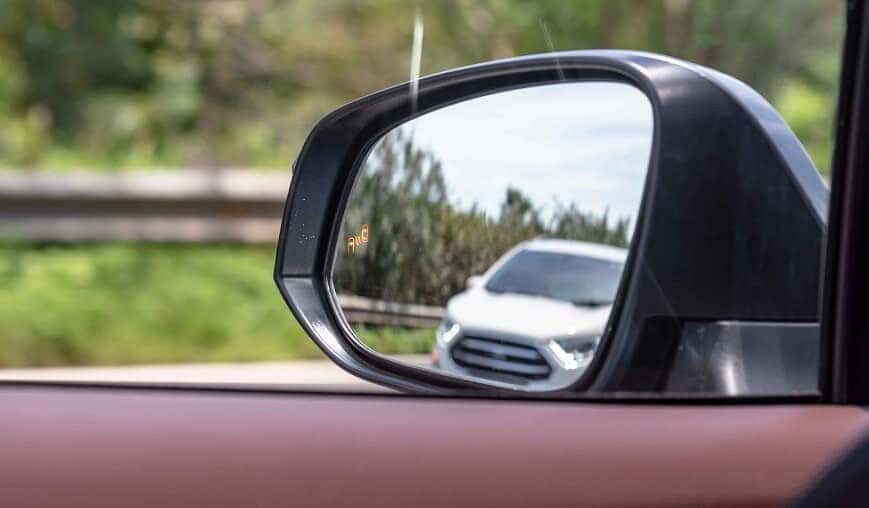 Hệ thống cảnh báo điểm mù xe Corolla Cross 1.8 HV