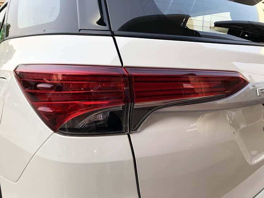 Đèn hậu Led sang trọng của fortuner