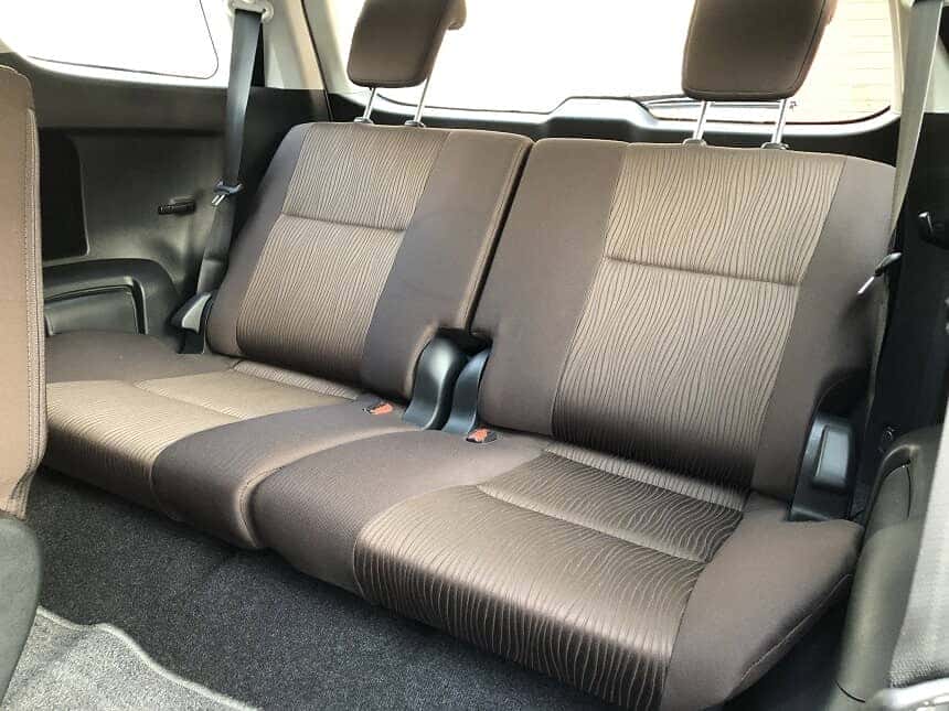 Hàng ghế thứ 3 xe Toyota Fortuner