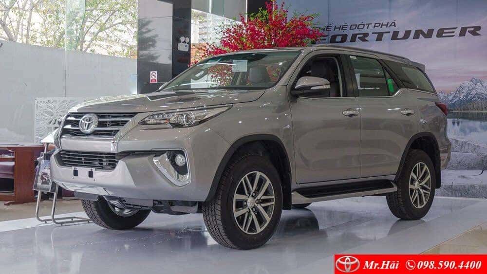 Góc nhìn 3/4 của Fortuner