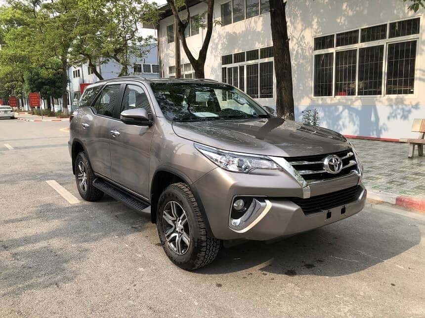 Góc nhìn 3/4 của Fortuner