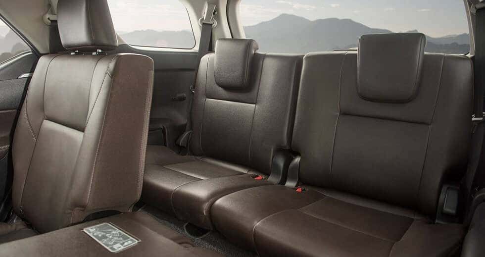 Hàng ghế thứ 3 xe Toyota Fortuner