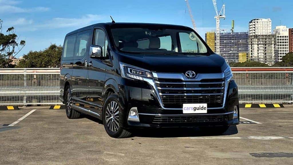 Toyota Granvia, mẫu MPV 9 chỗ sang trọng đến từ Nhật Bản