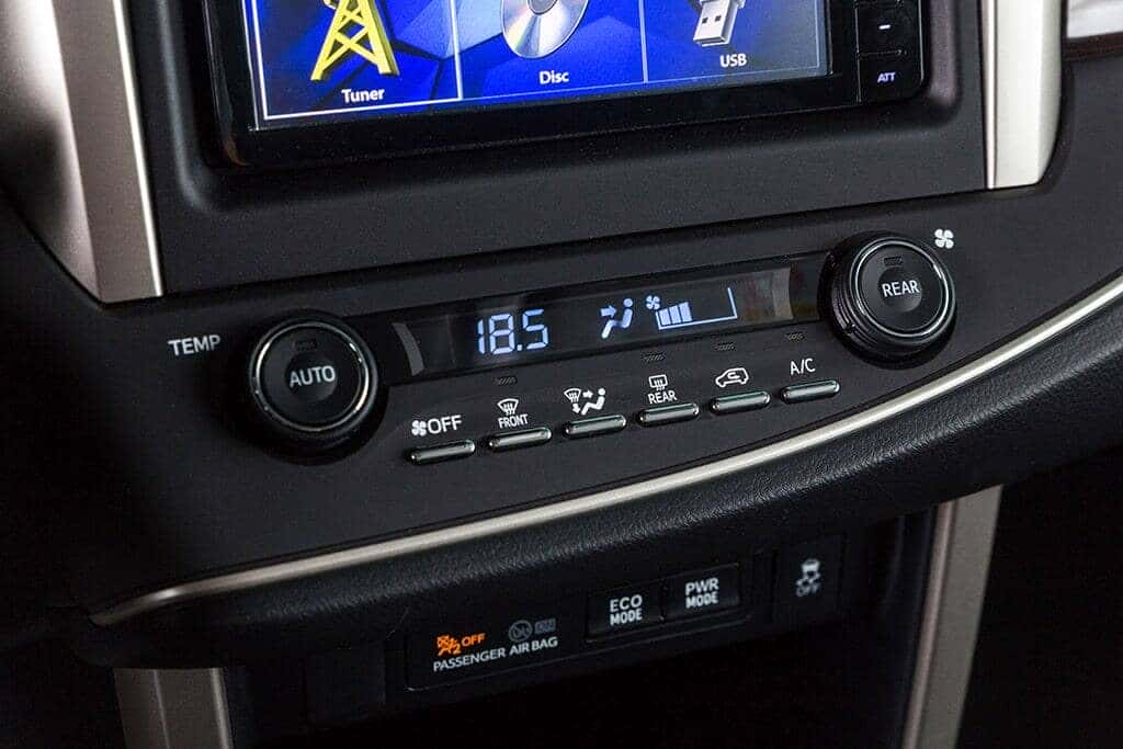 Điều hòa chỉnh tay trên xe innova 2.0 MT