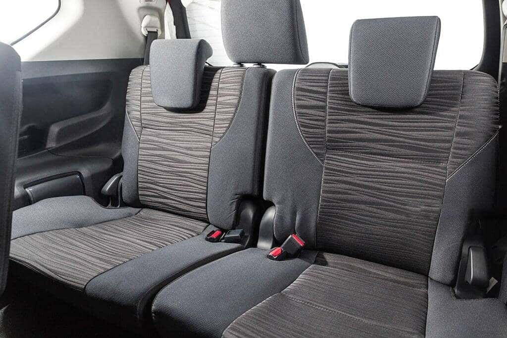 Hàng ghế thứ 3 trên xe innova 2.0