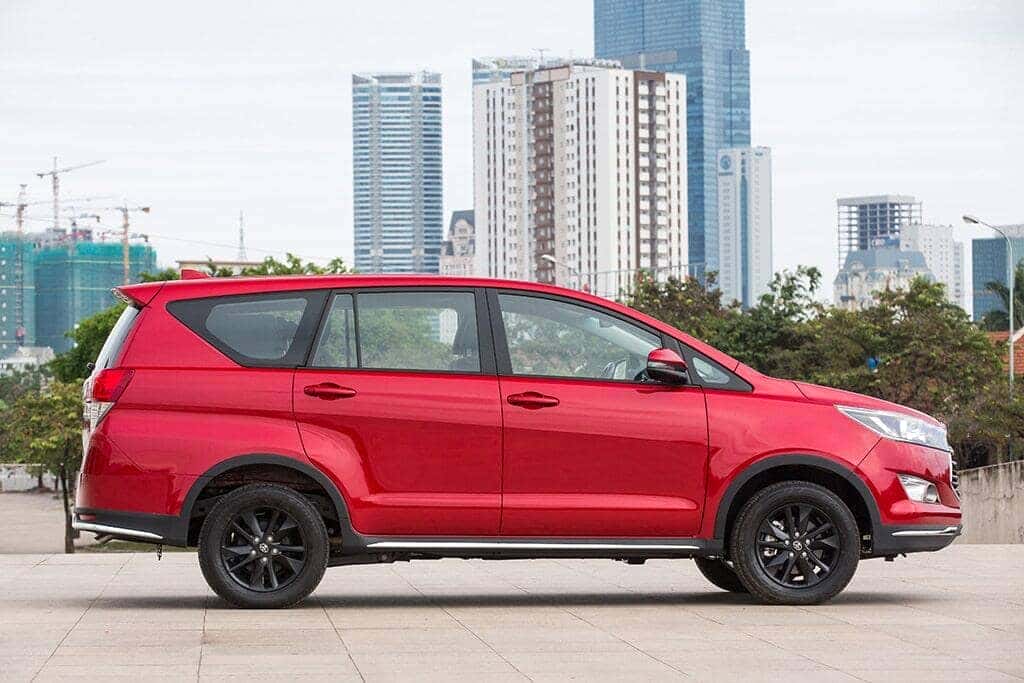 Sườn xe Toyota Innova phiên bản 2.0 Venturer