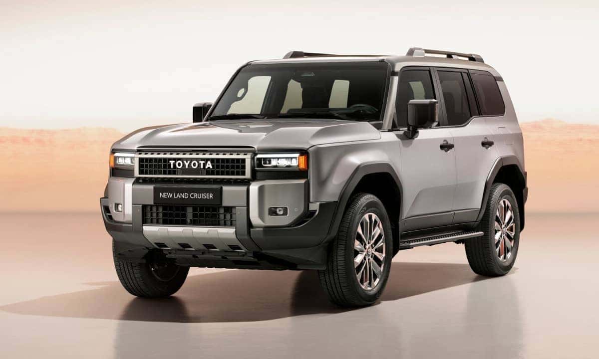 Toyota Land Cruiser Prado, mẫu xe SUV 7 chỗ bền bỉ và đáng tin cậy